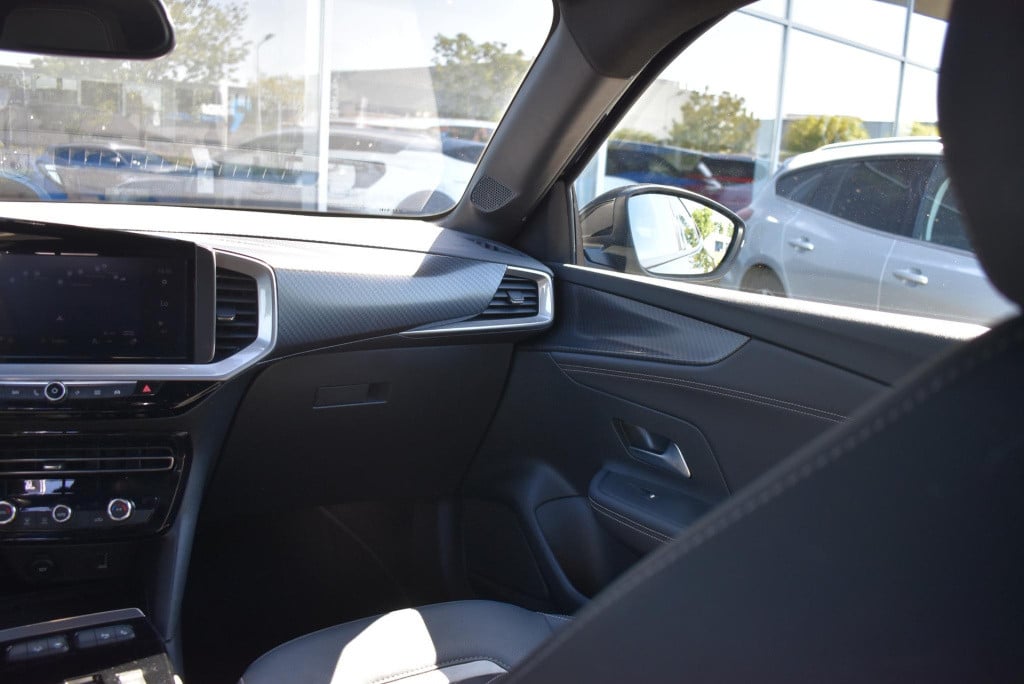 Opel Mokka-e electric level 5 50 kwh | climate control | adaptieve cruise c