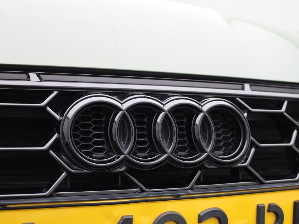 Audi A5 sportback 35 tfsi s edition competition | automaat  | panorama dak 