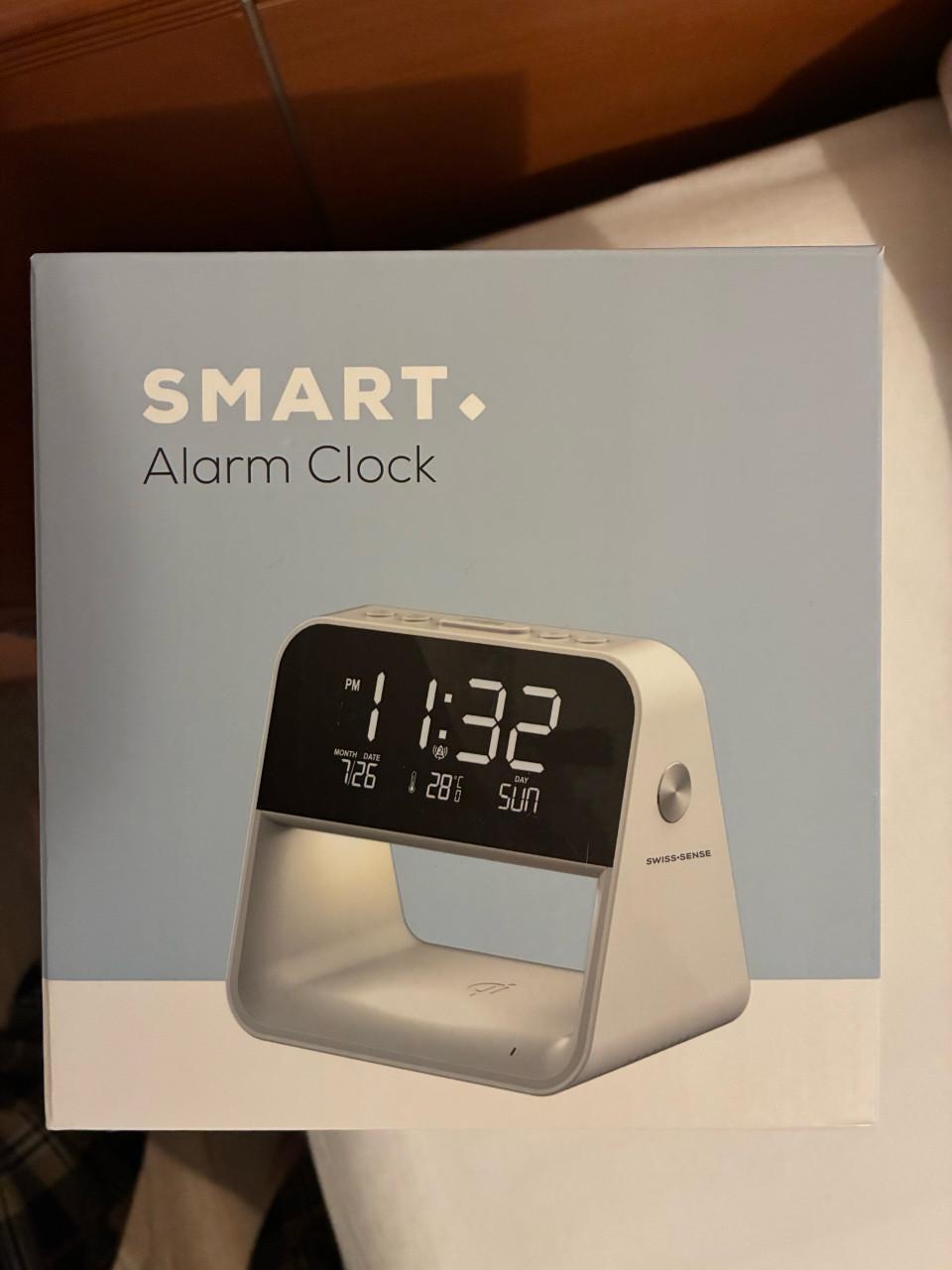 Wekker met licht en laadfunctie gsm