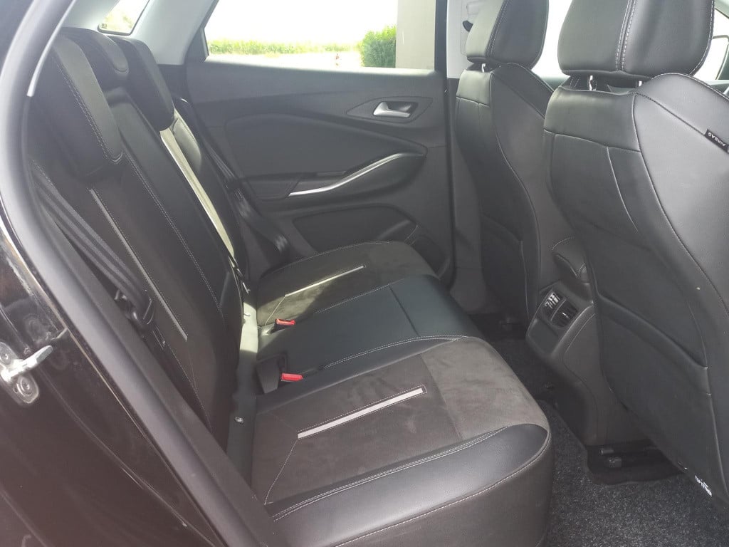 Opel Grandland 1.6 turbo plug-in hybrid 4x4 gse | climat | 19" lmv | camera