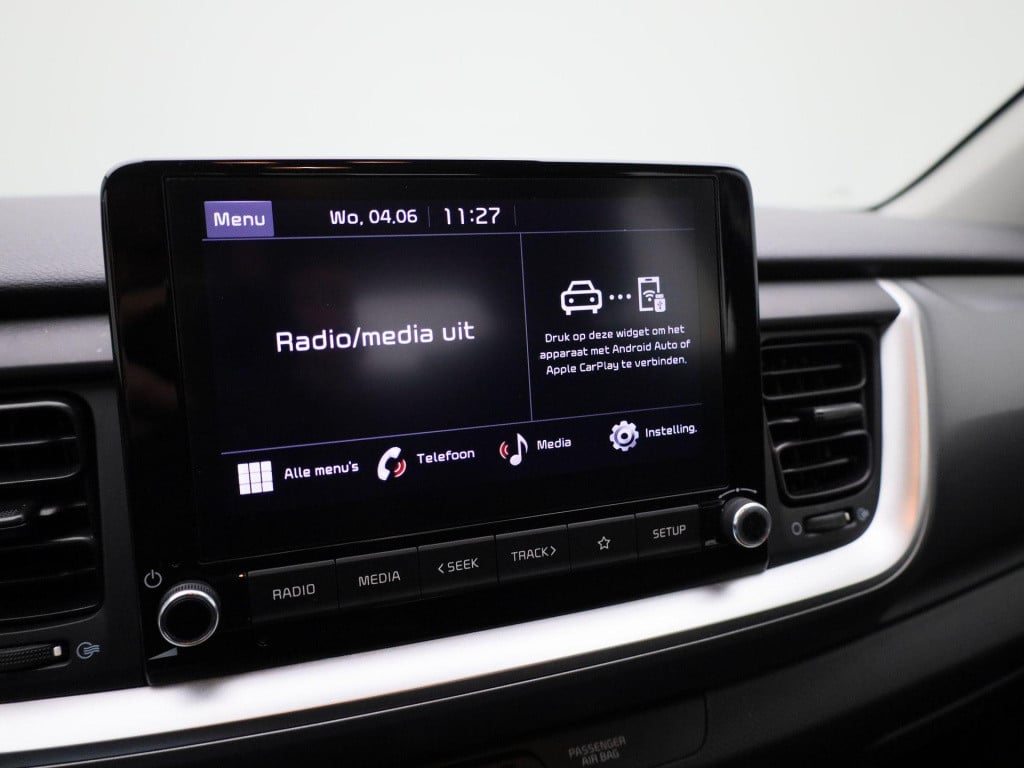 Kia Stonic 1.0 t-gdi mhev dynamicline | camera | dab | apple carplay | airc