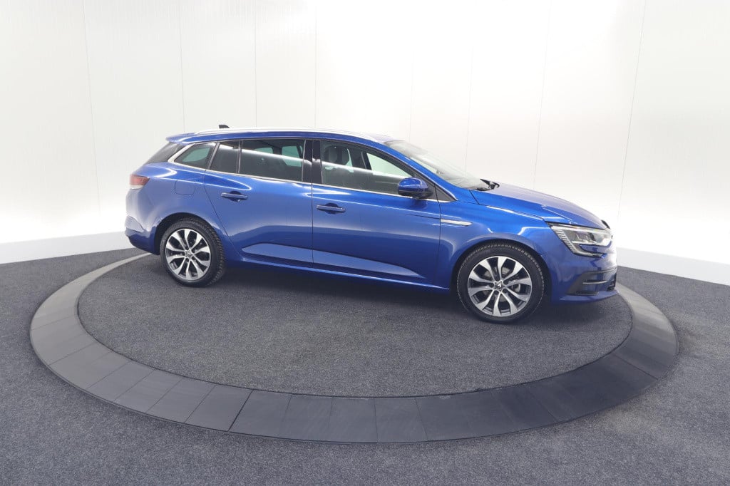 Renault Megane tce 140 edc techno | trekhaak | camera | navigatie | 9.3 inc