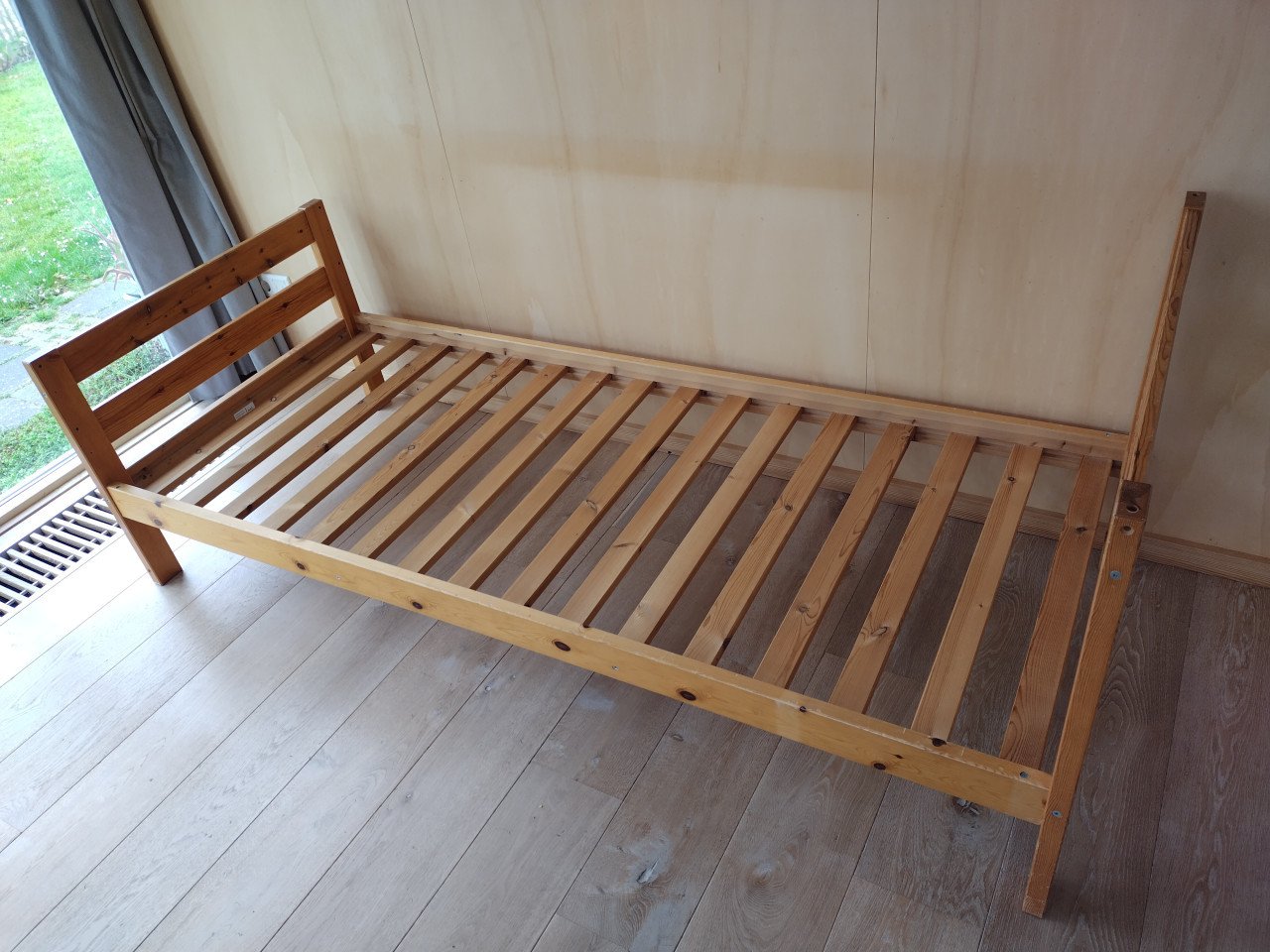 1 persoons bed 80x200 cm