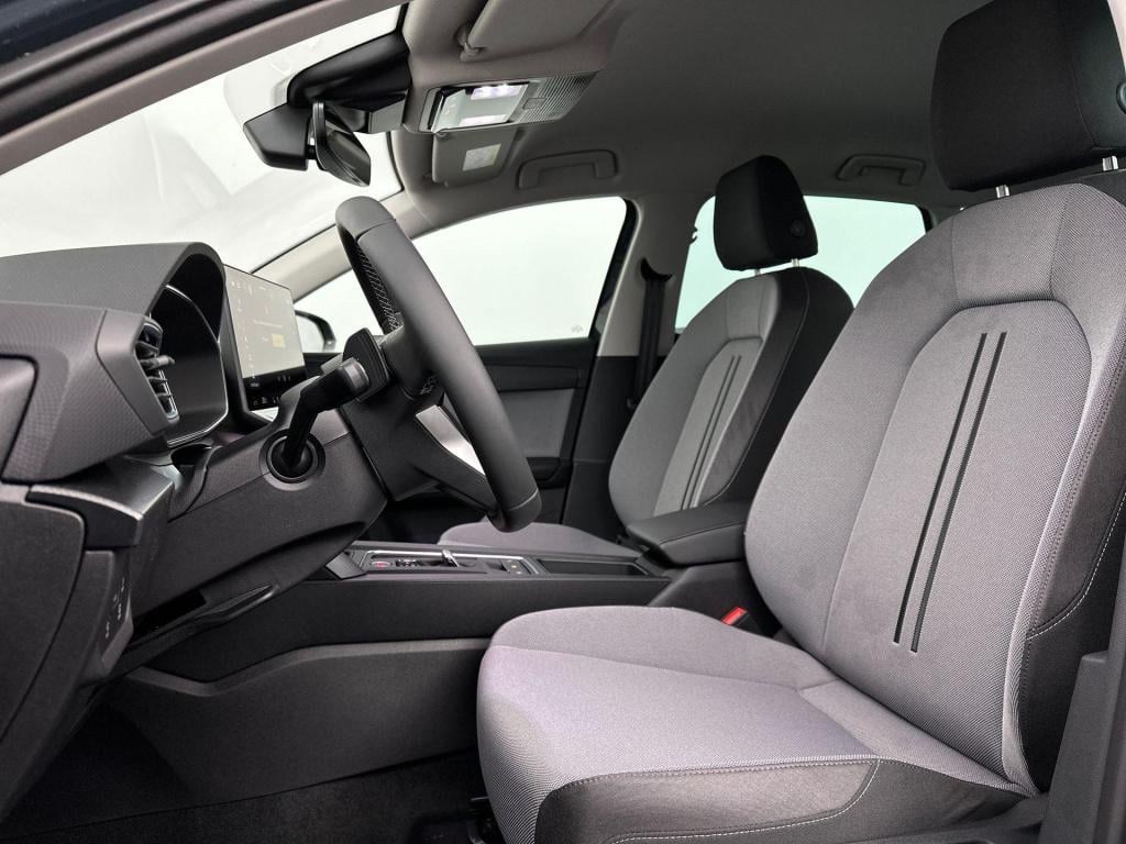 Seat Leon style business intense 1.5 tsi ehybrid 150 kw / 20