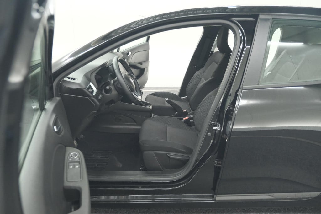 Renault Clio tce 90 equilibre | parkeersensoren | apple carplay | cruise co