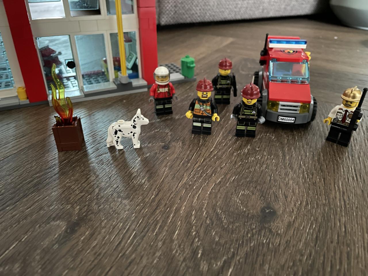 Lego City: Brandweerkazerne 60004