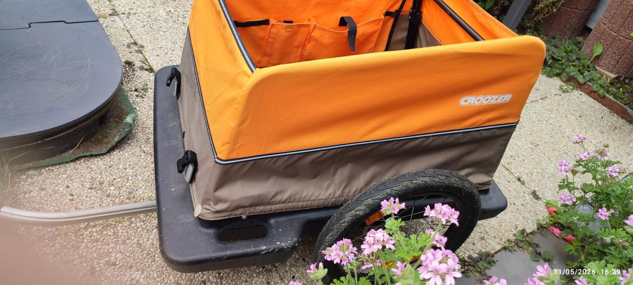 Croozer Cargo fietsaanhanger (of handkar) + reservewiel