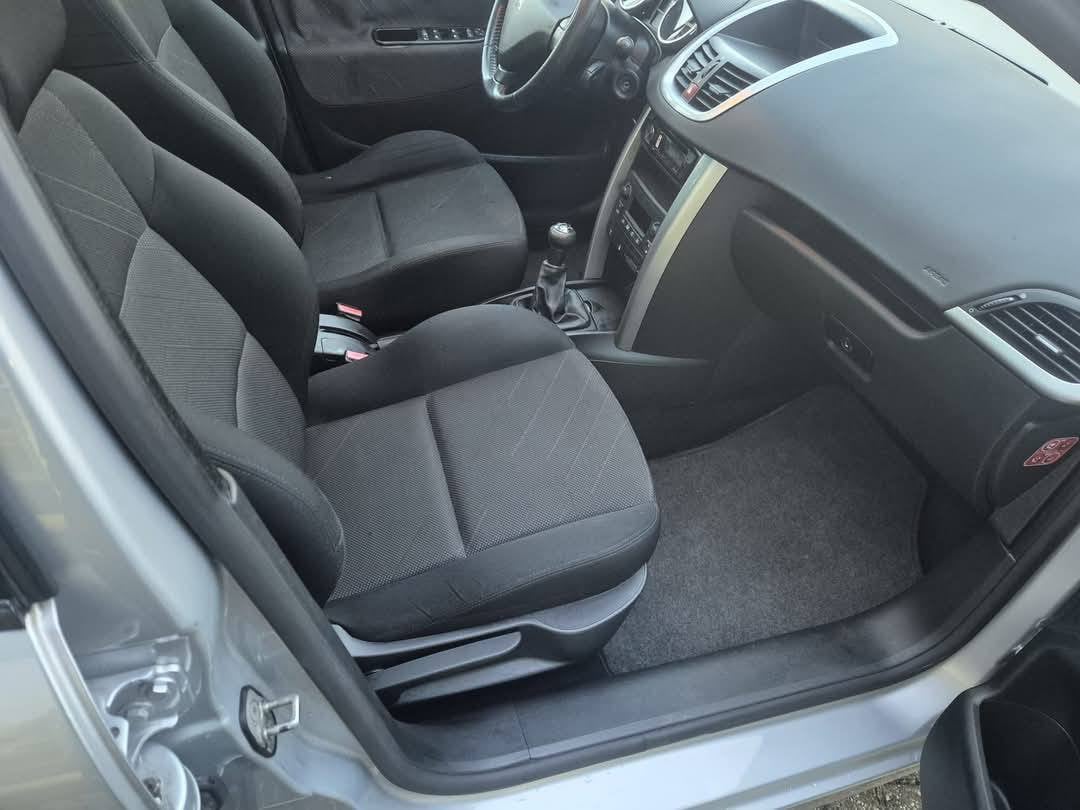 Peugeot 207 SW 1.6 VTI XS Premiere bj:2007 airco apk 10-2025