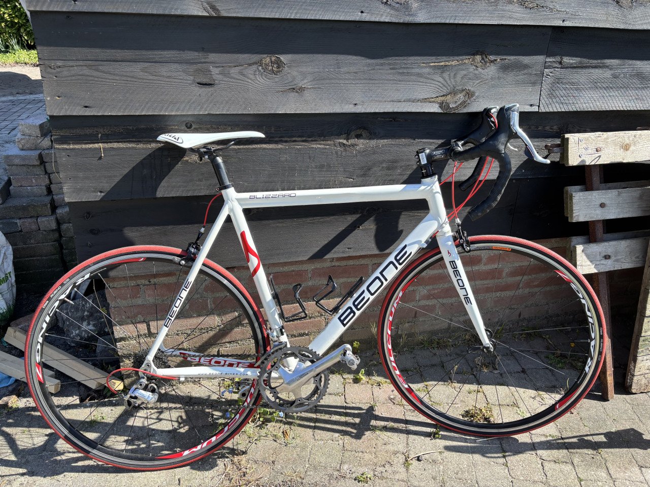 Beone Blizzard racefiets