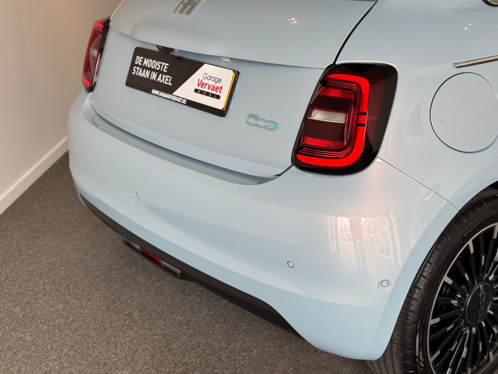 Fiat 500 la prima 42 kwh