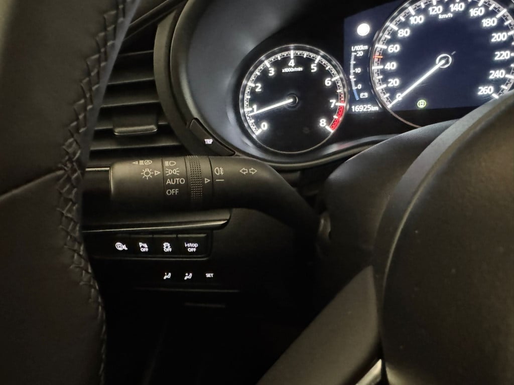 Mazda 3 2.0 e-skyactiv-g m hybrid 122 homura