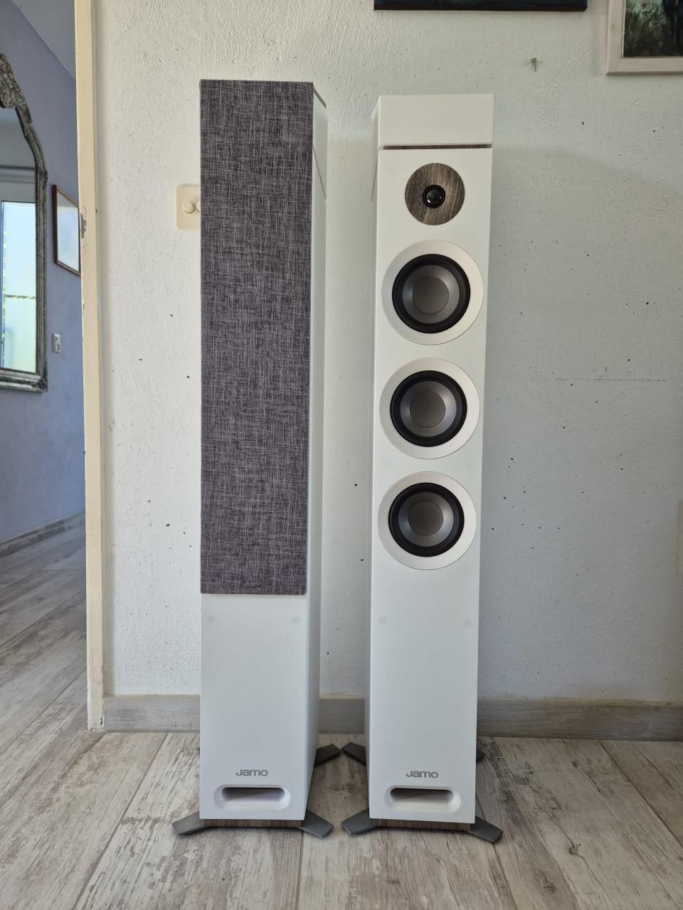 JAMO speakerset met subwoofer, Atmos, center, surround en hoofdspeakers