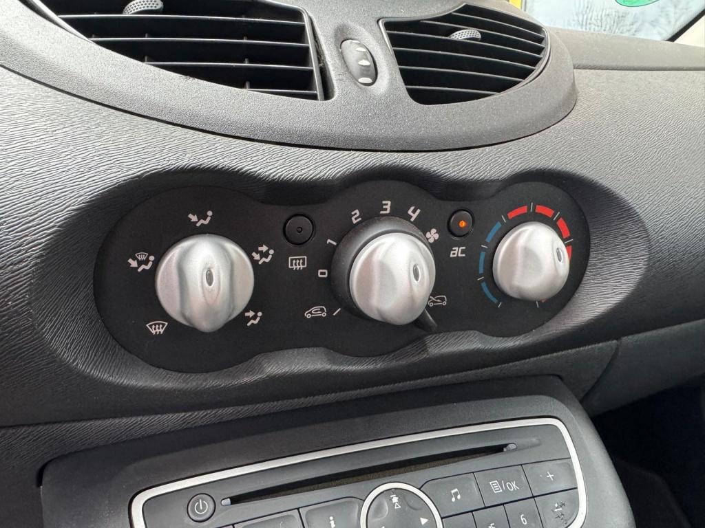 Renault Twingo 1.2-16v collection