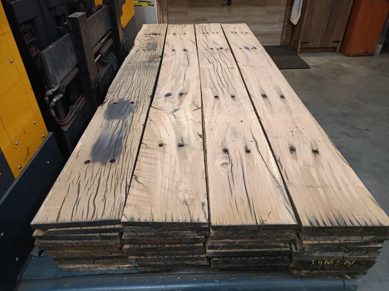 Eiken wagondelen / spoorwegplanken tafel 250cm