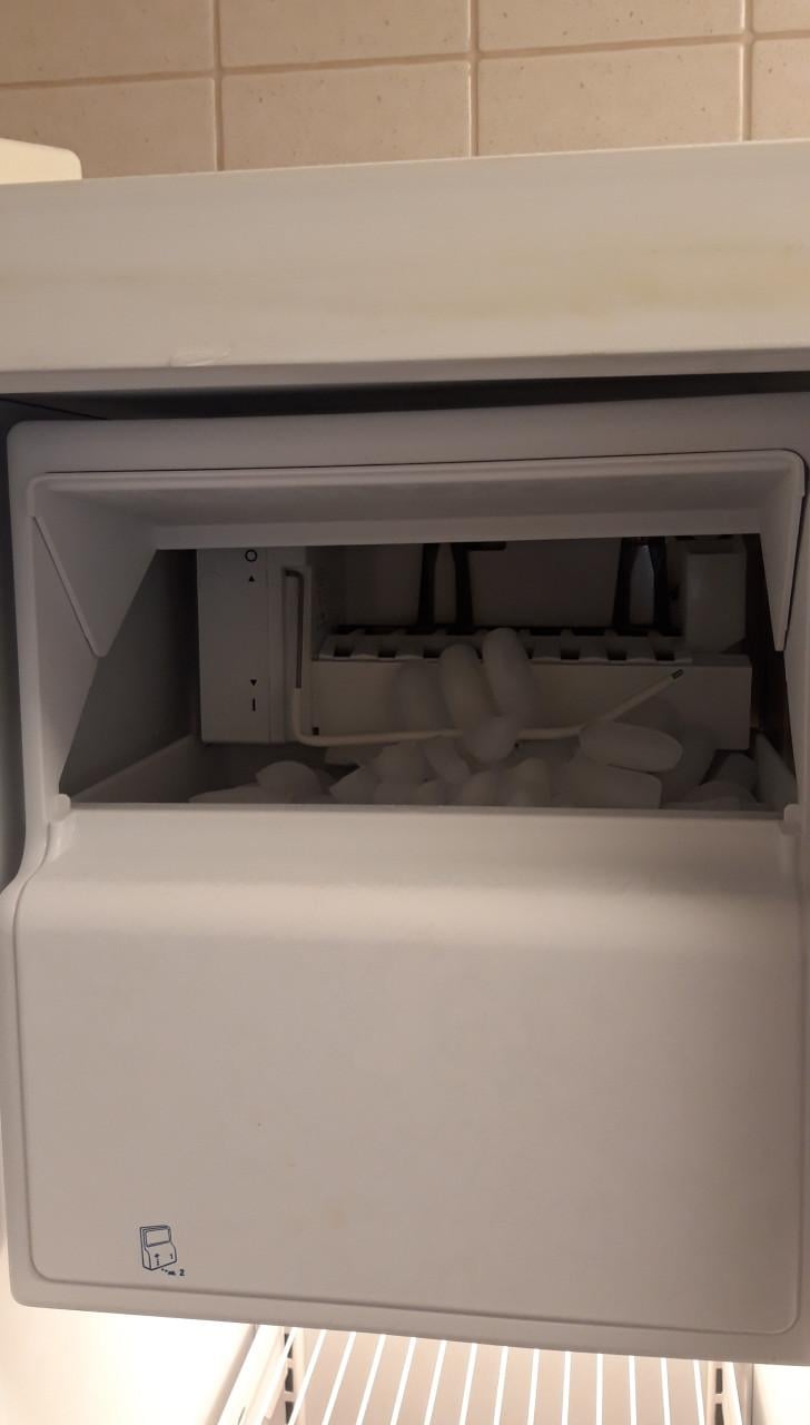 MOET WEG - Een 100% perfect goedwerkende USA koel-Vrieskast