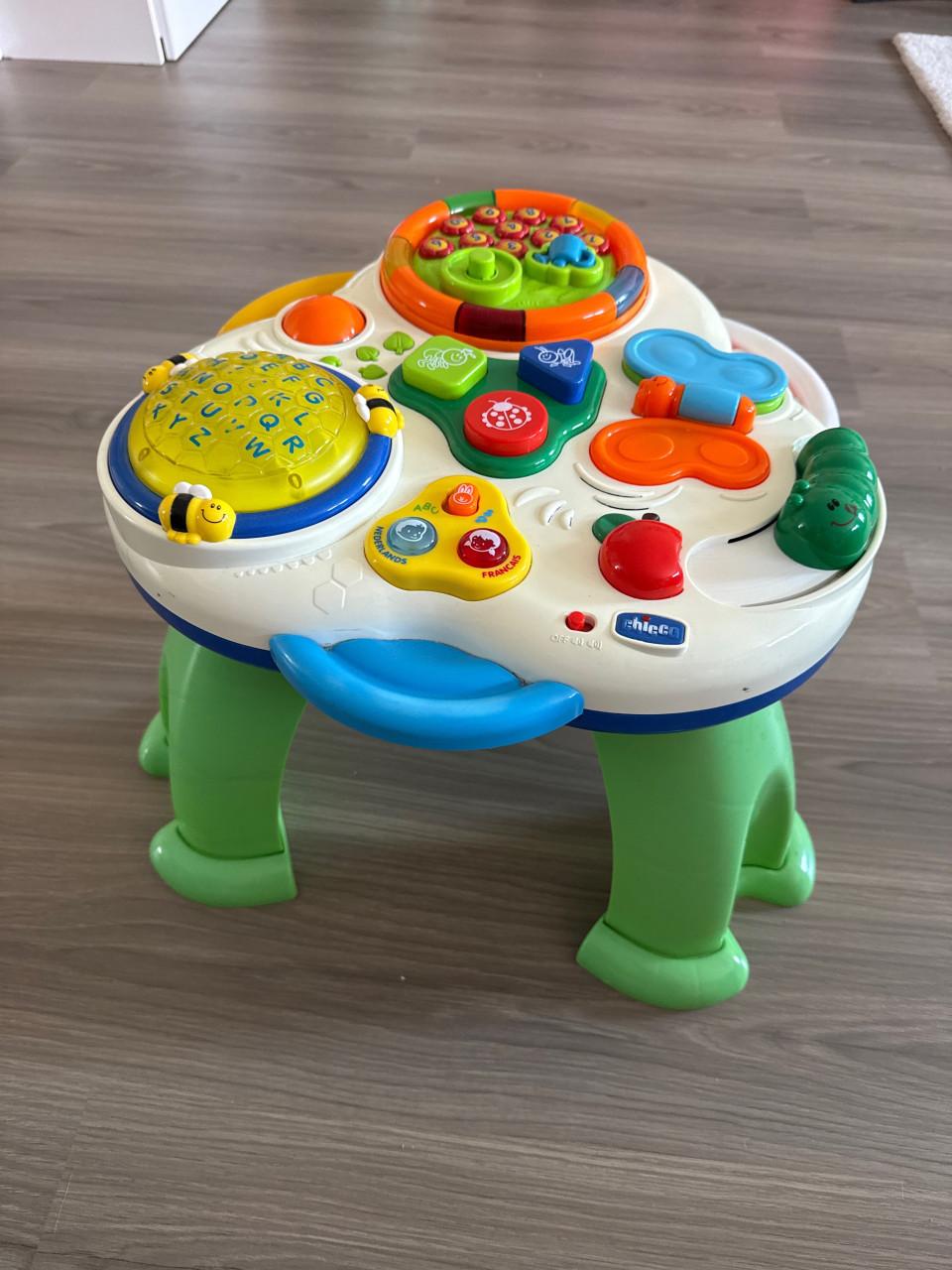 Interactie chicco activiteitentafel