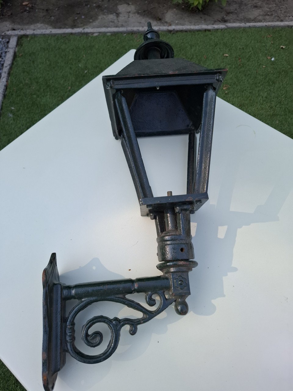 Gietijzeren lamp