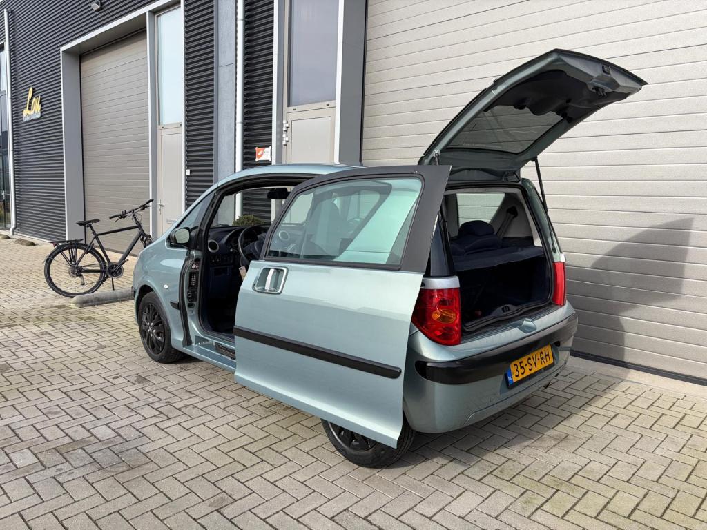 Peugeot 1007 1.6-16v sesam sporty/126.000 nap/automaat/airco/nwe distri/