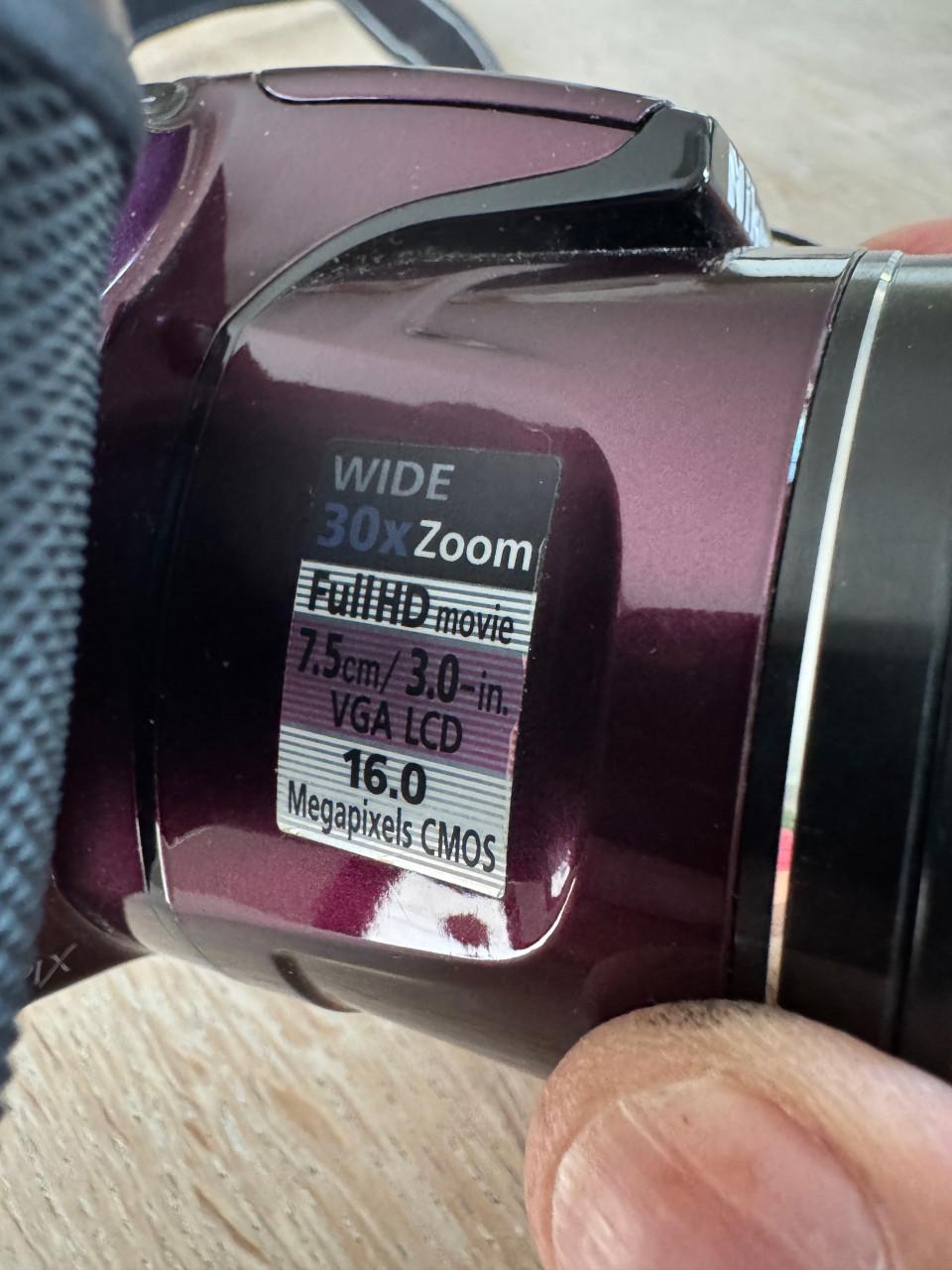 Nikon Coolpix L820