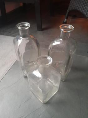 Glazen flessen 3 stuks decoratief, gratis af te halen