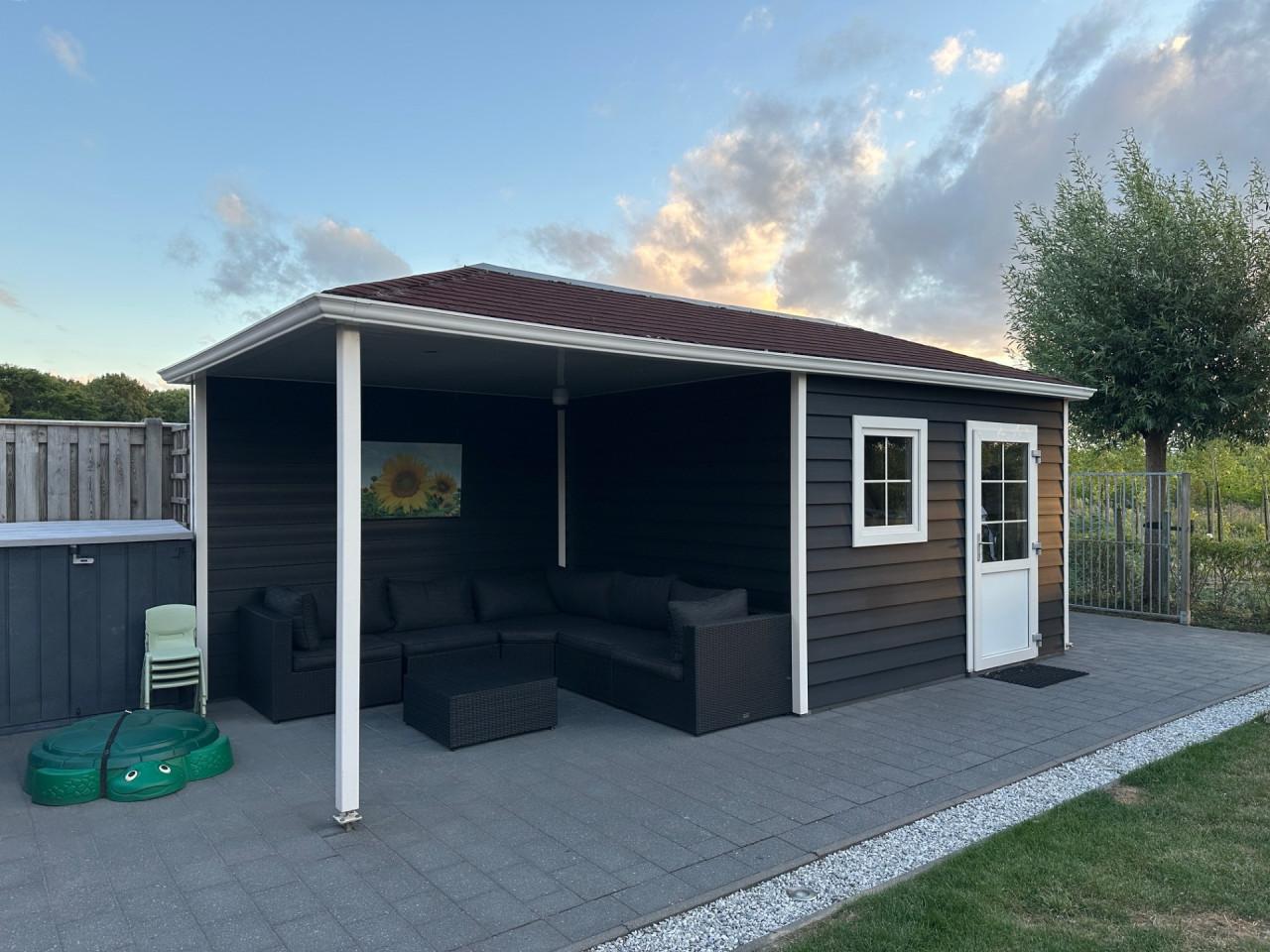 Romahaus tuinhuis / schuurtje met veranda (model Siena).