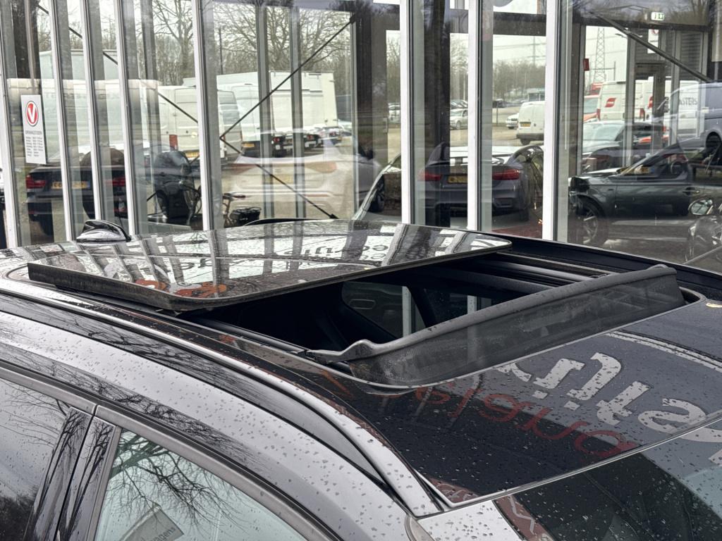 Volvo XC40 1.5 t3 r-design | nl-auto | btw | pano | parel lak | stoelverw.