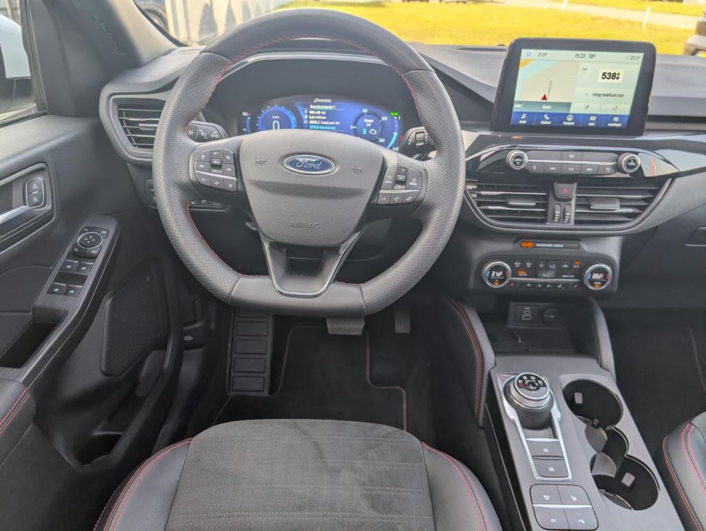 Ford Kuga 2.5 phev e-cvt 225pk st-line x , adaptive cc , panodak , winterpa
