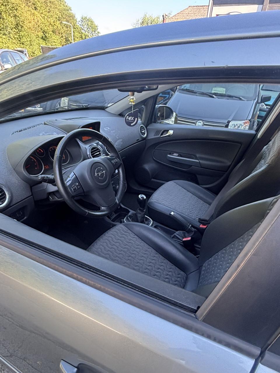 Opel corsa jaar apk