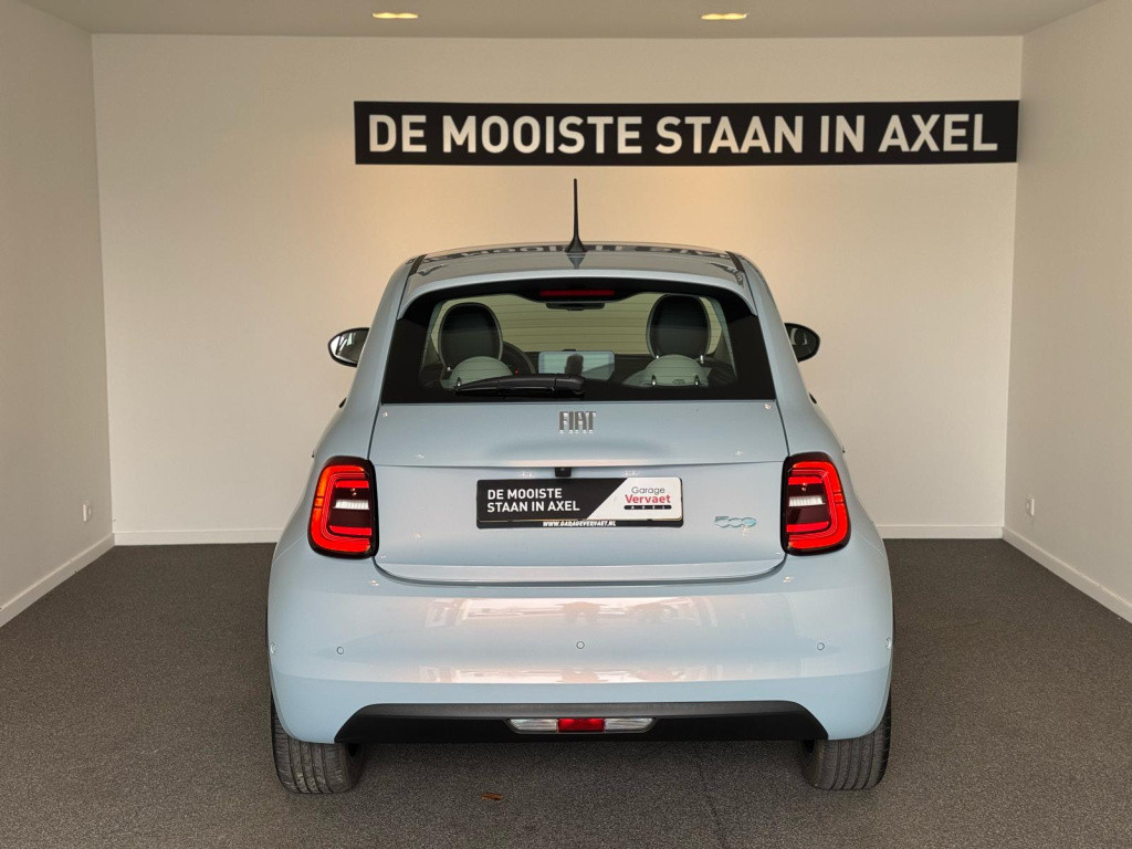 Fiat 500 la prima 42 kwh