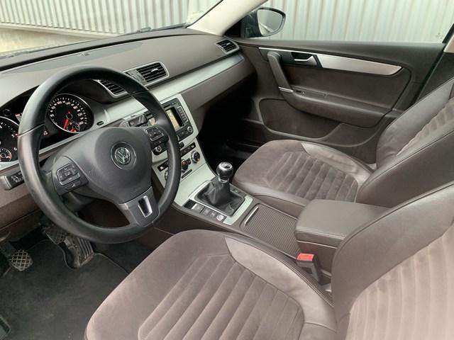 Volkswagen Passat variant 1.6 tdi highline | navi | alcantara | stoelverwar