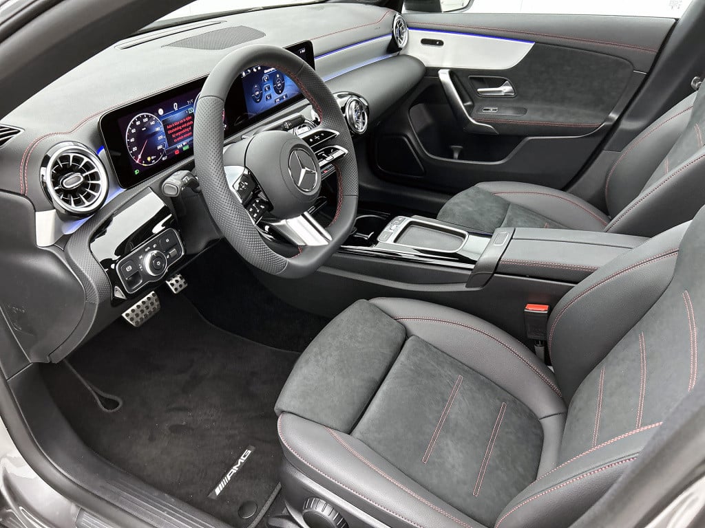 Mercedes-Benz Cla shooting brake 250 e business solution amg | trekhaak | n