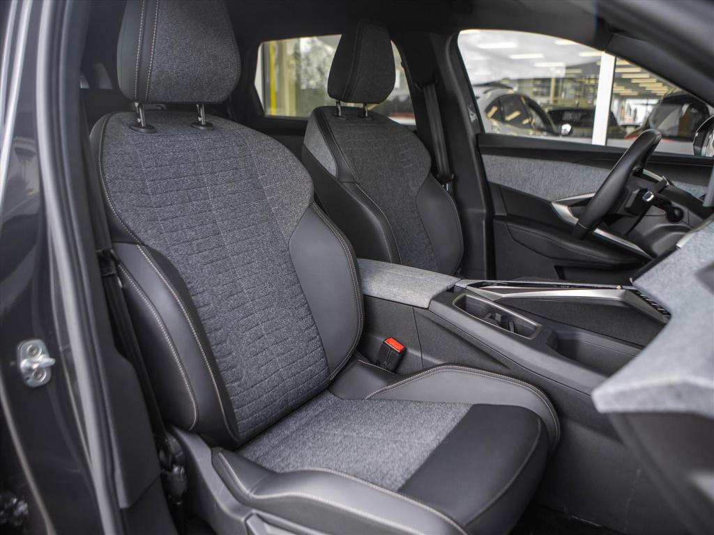 Peugeot 5008 hybrid 145pk e-dcs6 allure 7p automaat | apple/android | camer