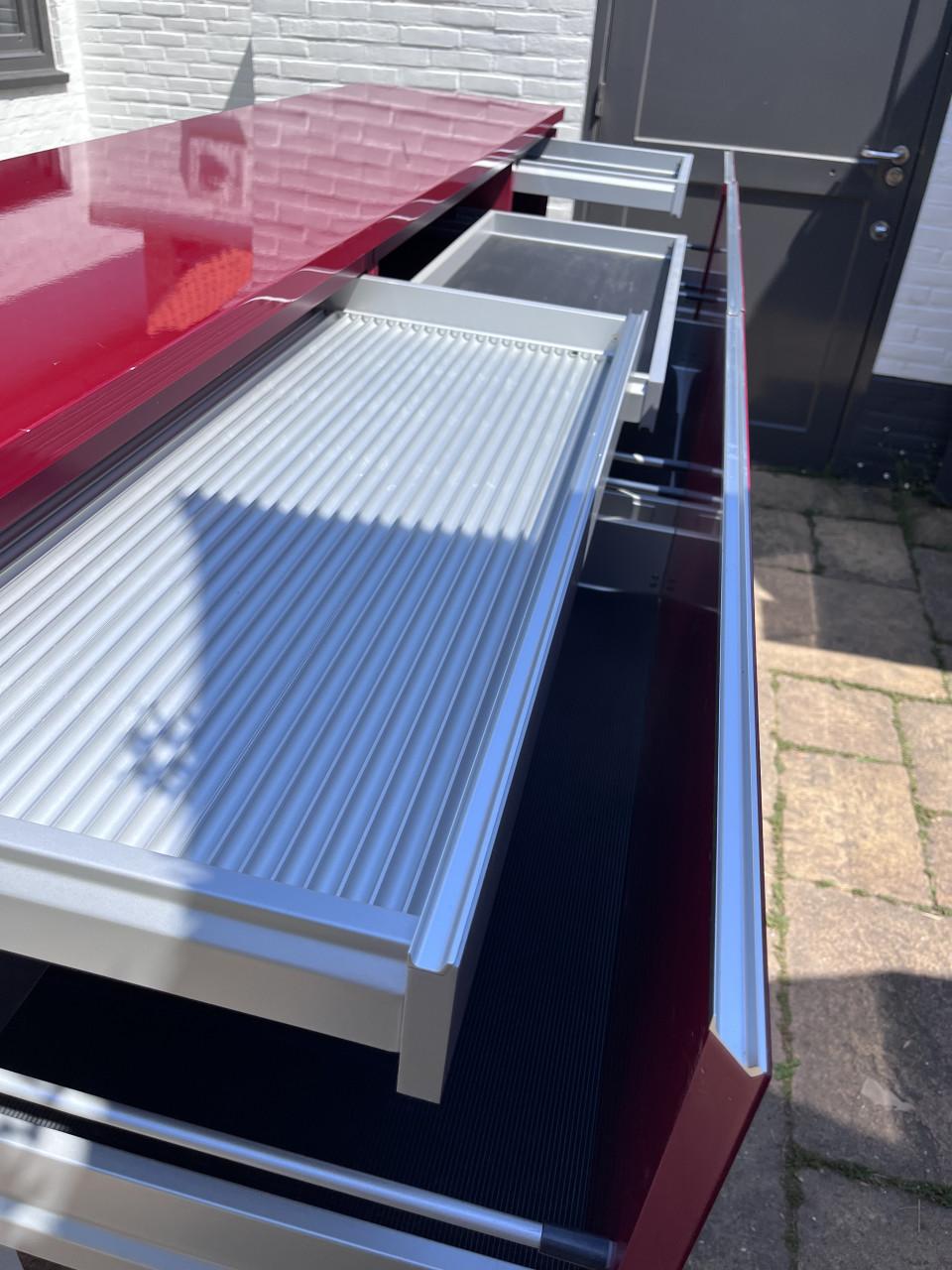 Interlubke cube zwevend dressoir