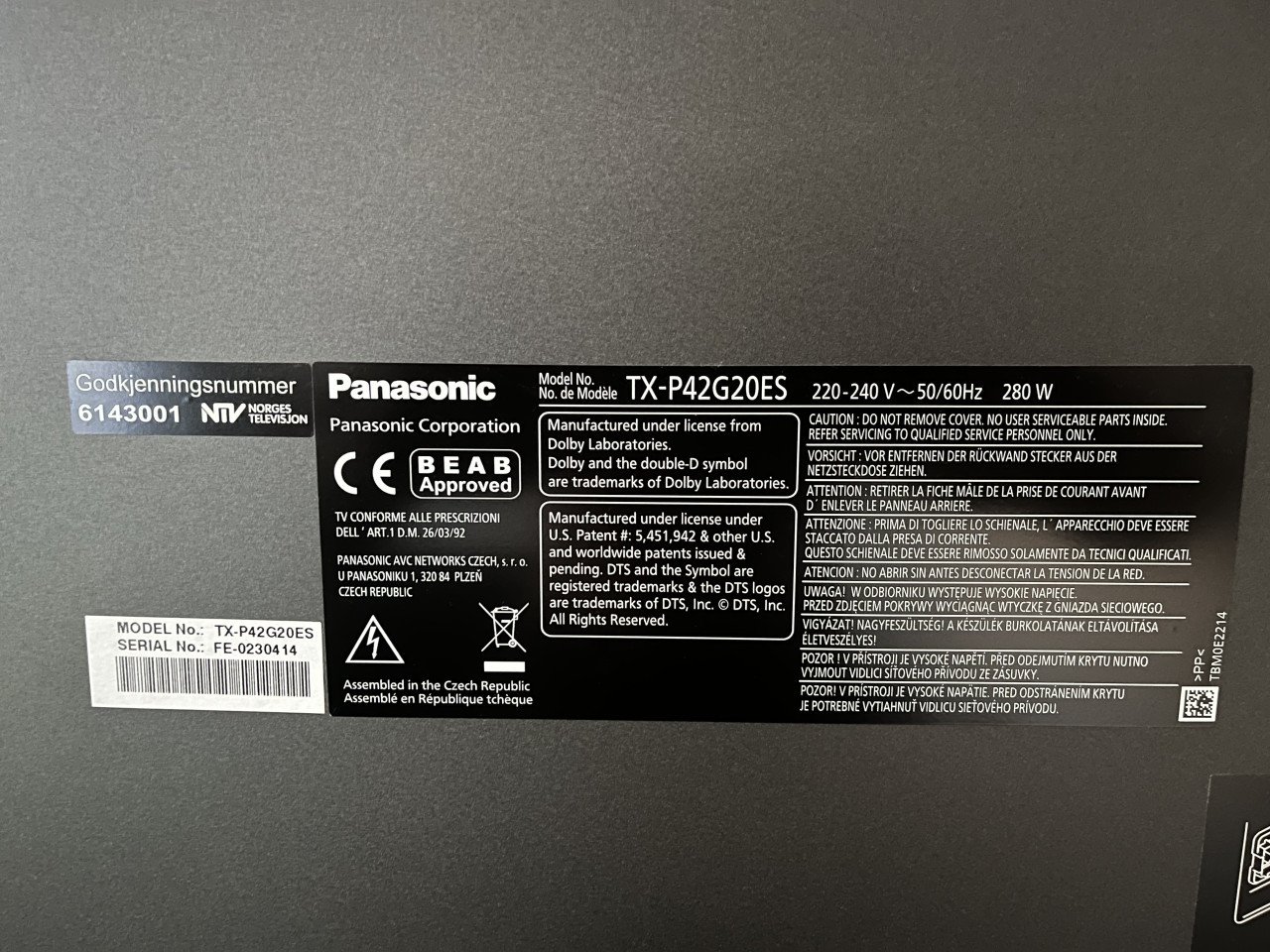 Panasonic Viera Plasma TV (42 inch - 106cm)