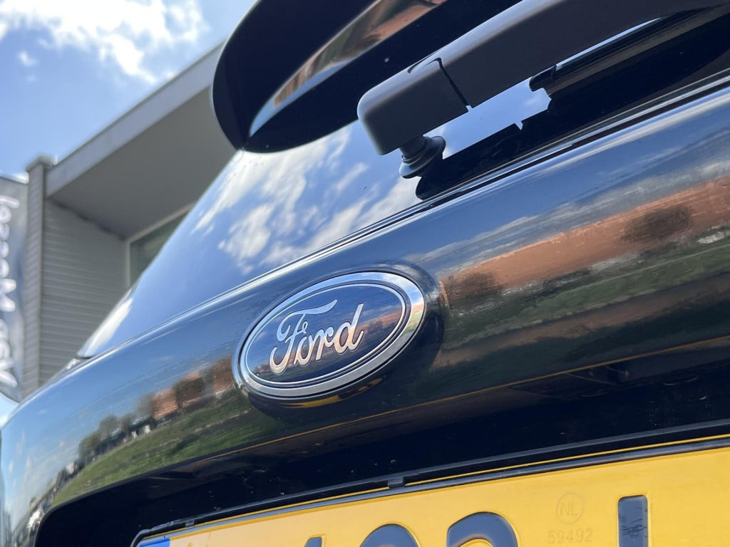 Ford Kuga 1.5 st-line 4wd | adaptive cruise control | climate control | tre