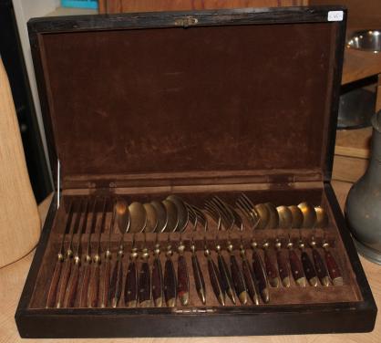 Ouderwets bestek kistje