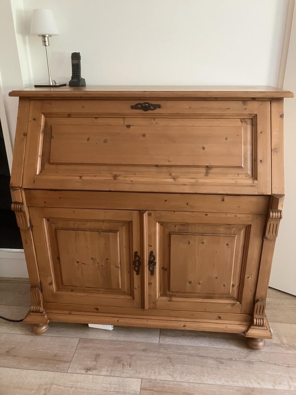 Secretaire
