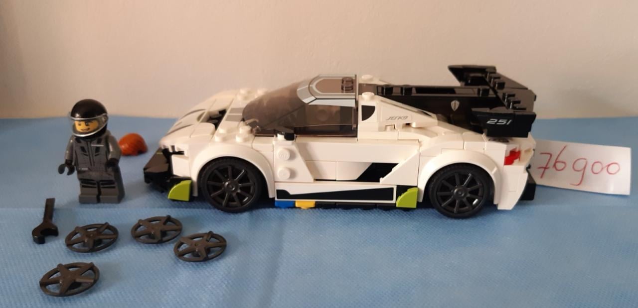 LEGO Speed Champions 76900:  Koenigsegg Jesko