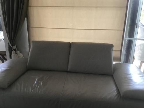 Leren bank, crèmekleurig, moderne look