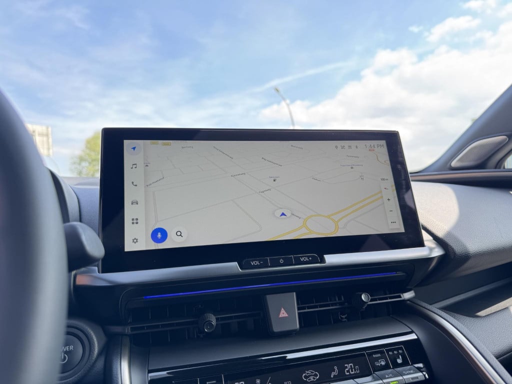 Toyota C-hr 1.8 hybrid 140 executive next gen. pack | panoramadak | head-up