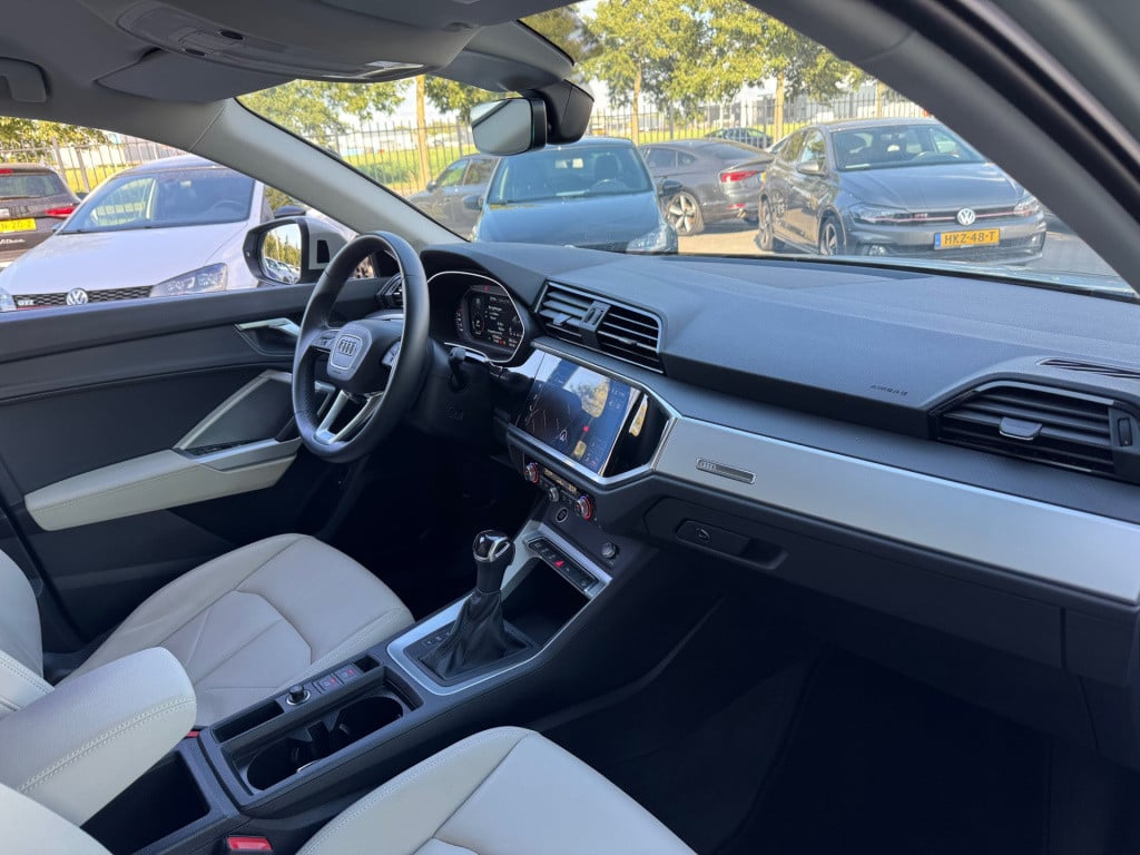Audi Q3 sportback 35 tfsi pro line * leder * keyless * 360 camera * stoelve