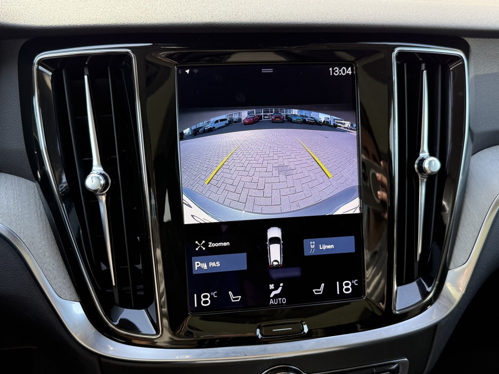 Volvo V60 b3 163pk inscription| panodak| adap.cruise| camera| leder| h&k s