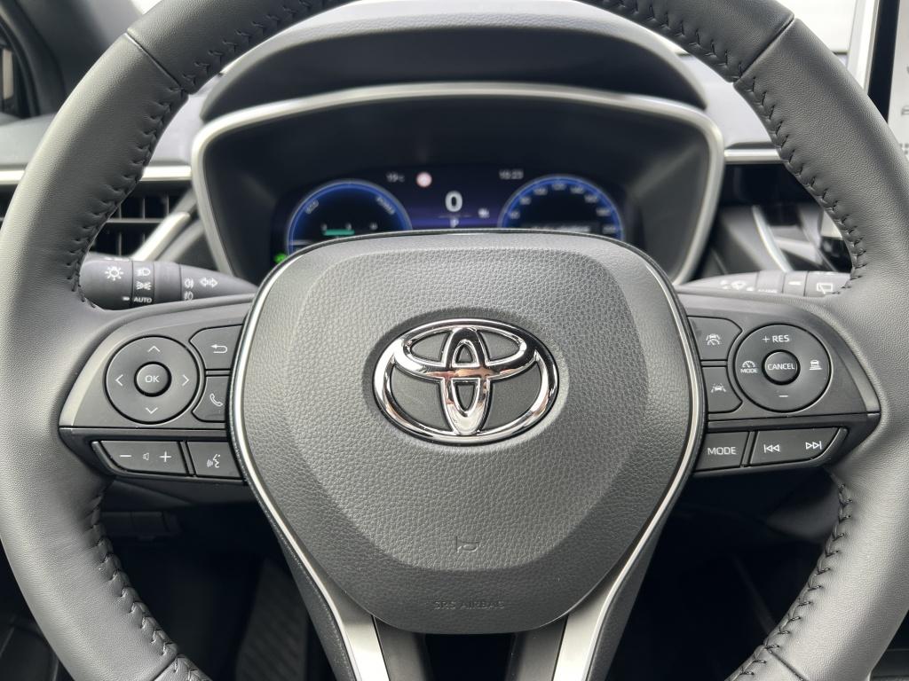 Toyota Corolla Cross hybrid 140 style