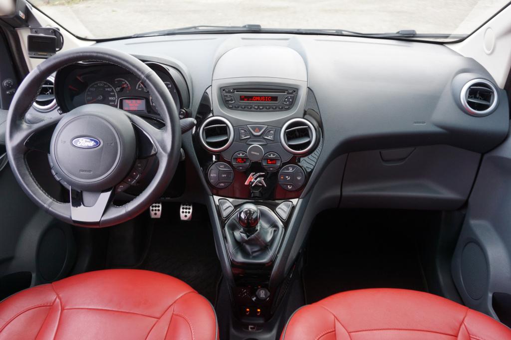 Ford KA 1.2 titanium x start/stop airco / leder / stoelverw. / elektr. rame