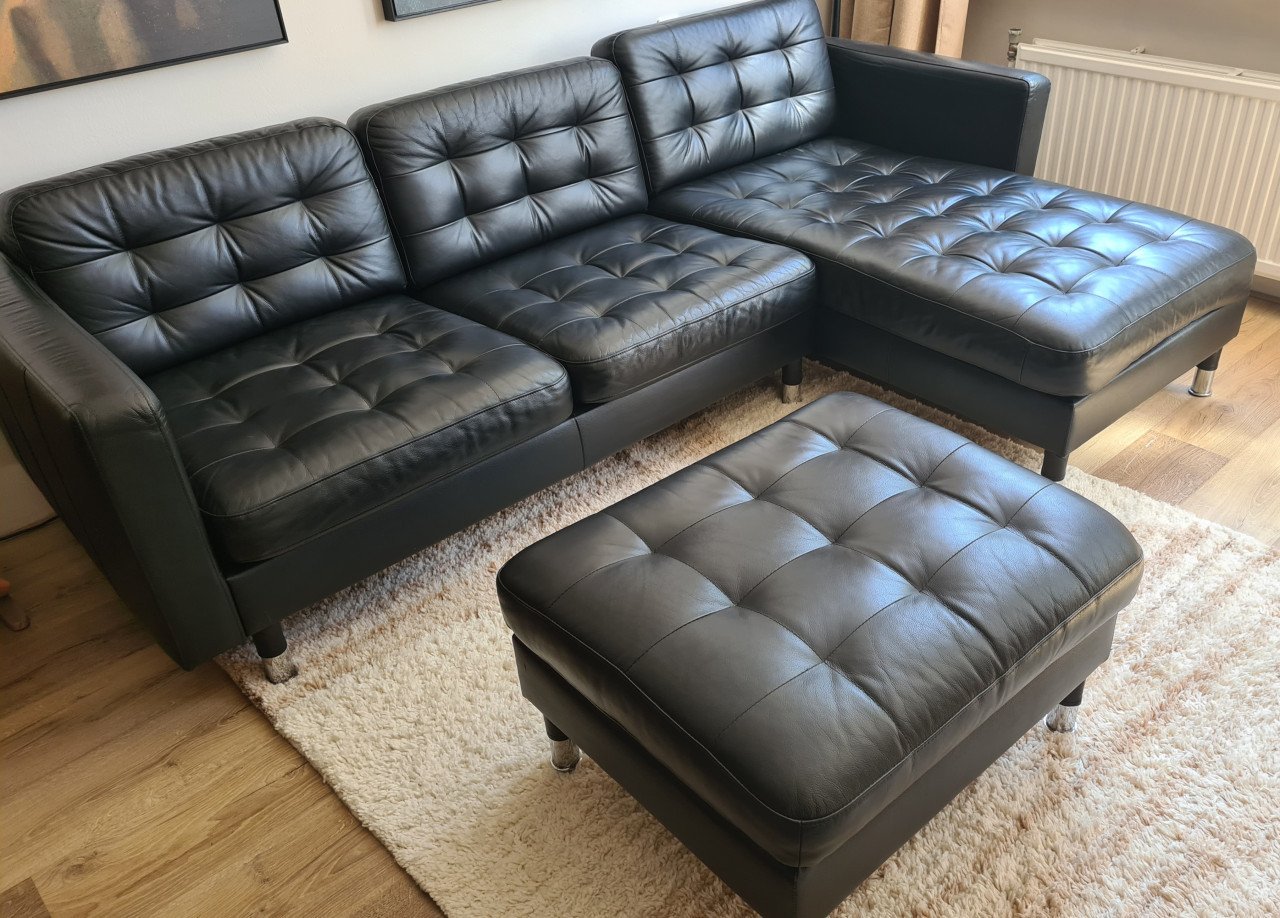 2 en/of 3-zitsbank met chaise longue zwart incl voetbank