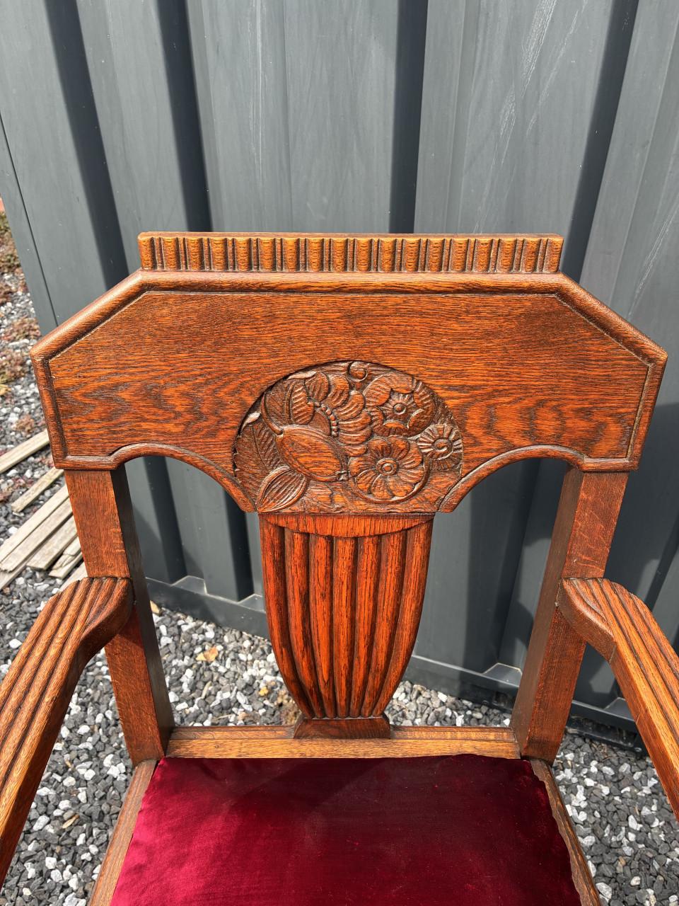 Unieke antieke armstoelen