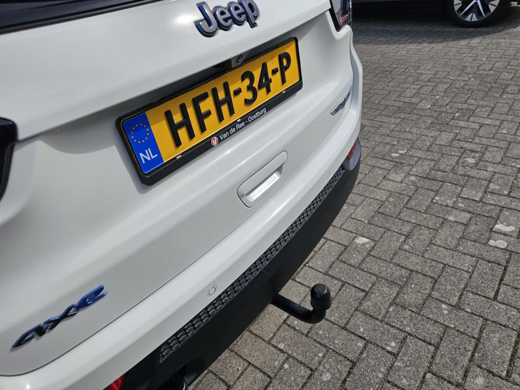 Jeep Compass 4xe 240 plug-in hybrid electric trailhawk