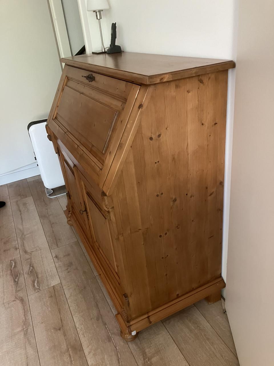 Secretaire