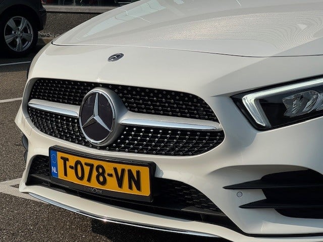 Mercedes-Benz A-Klasse 200 business solution amg l mbux l led high performa