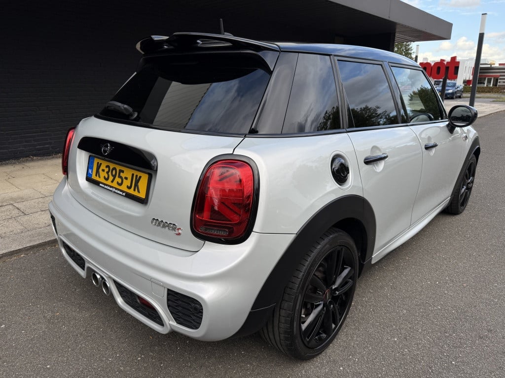 Mini Cooper mini 2.0 // serious business pack // nieuwstaat // 5 deurs /